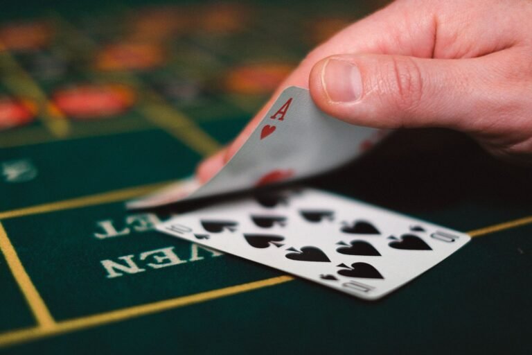 King Johnnie Casino Review: Fast Crypto Bonus Clearance Guide